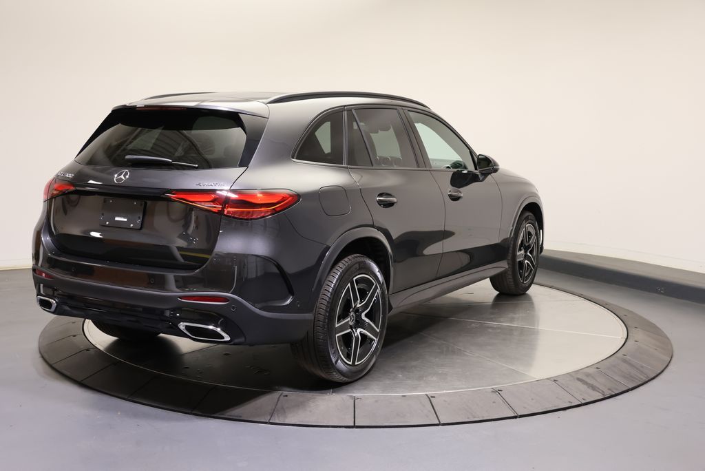 Thumbnail: 2027 Mercedes-Benz GLC - 7