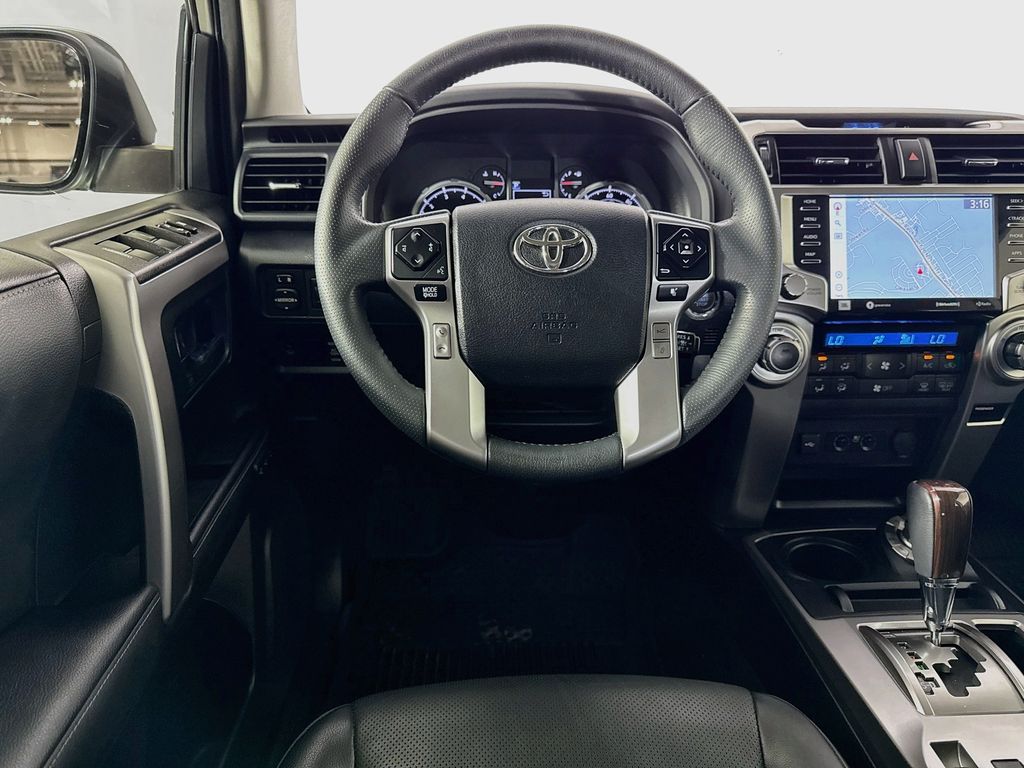 Thumbnail: 2021 Toyota 4Runner - 24