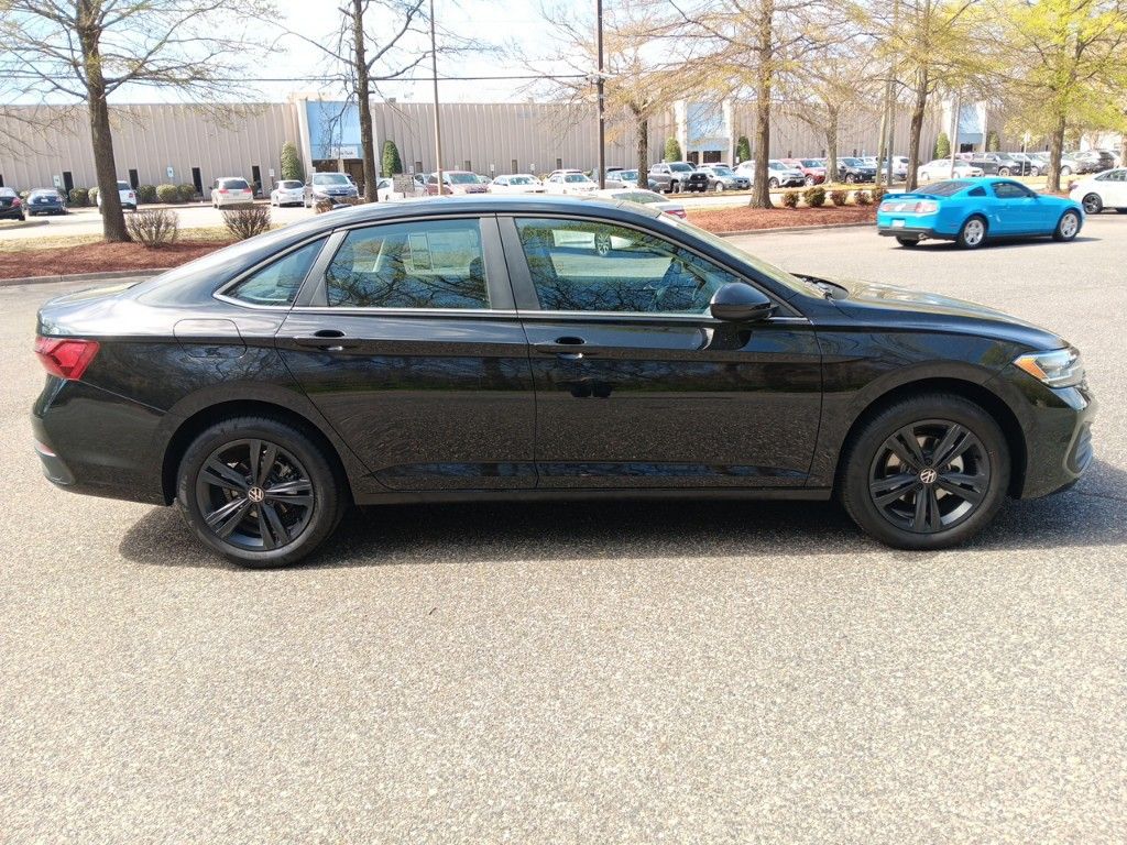 2024 Volkswagen Jetta 1.5T SE 6