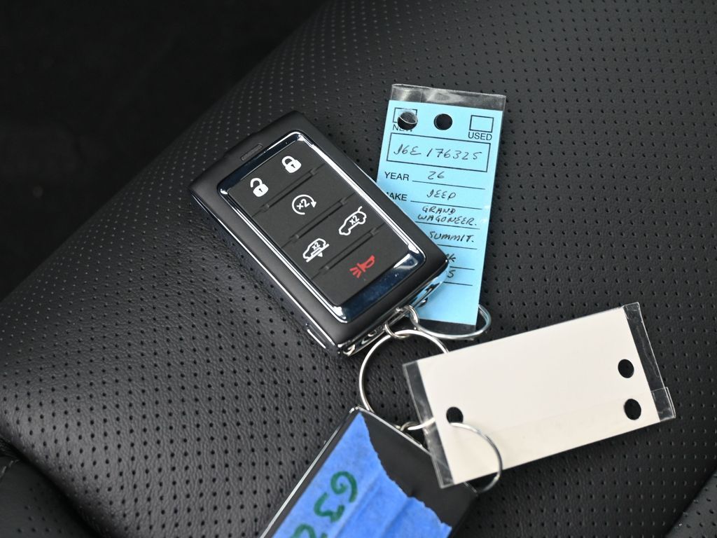 New 2026 High Gloss Black Jeep Summit Obsidian image 20