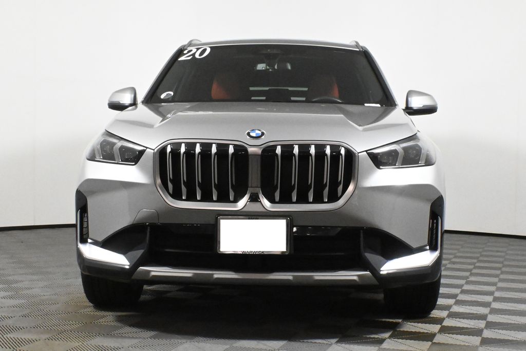 Thumbnail: 2025 BMW X1 - 10
