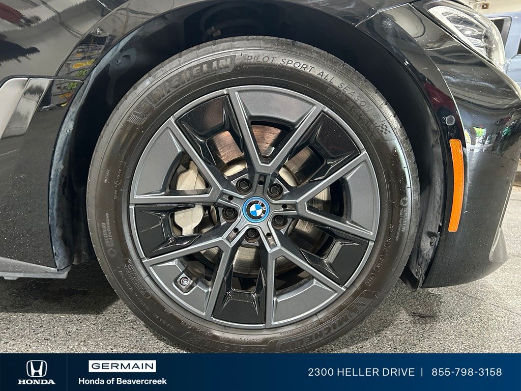 Used 2023 Black BMW eDrive35 image 12