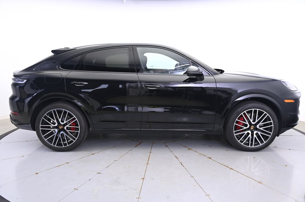 Thumbnail: 2024 Porsche  - 8