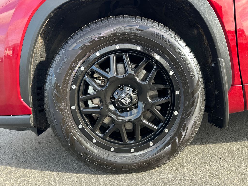 2020 Toyota Highlander LE