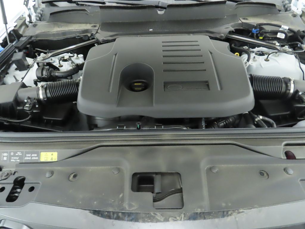 Thumbnail: 2024 Land Rover Discovery - 29