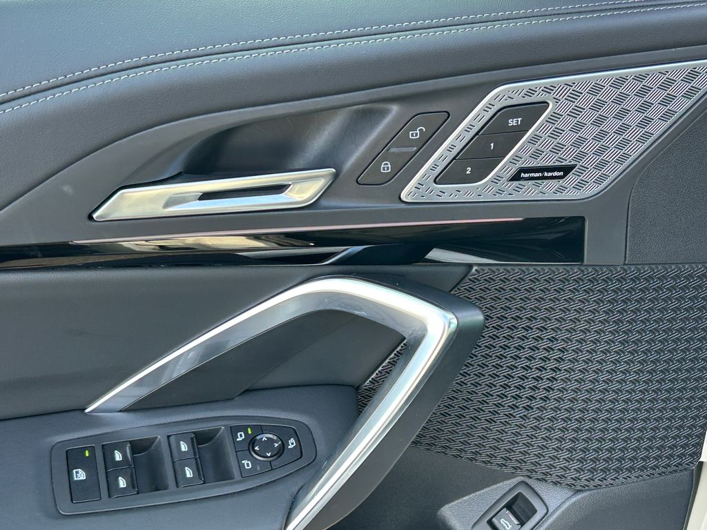 Thumbnail: 2025 BMW X1 - 12