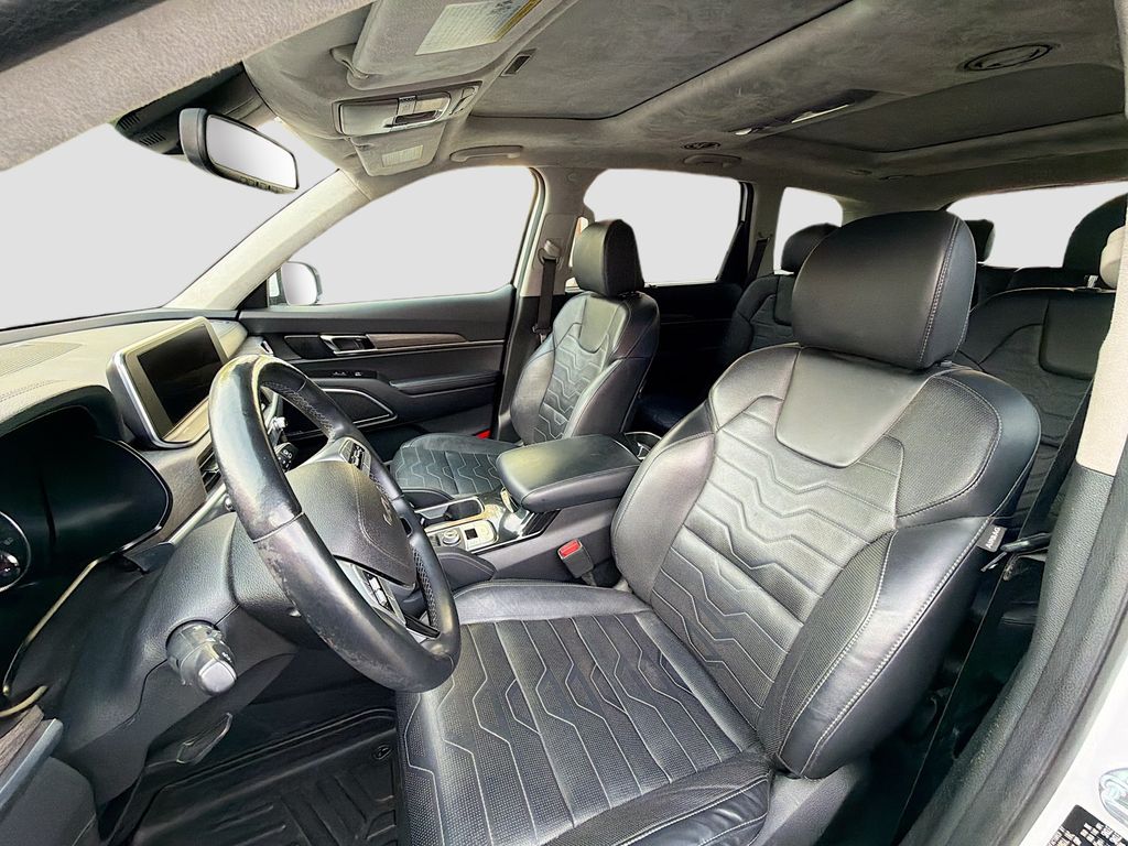 Used 2021 White Kia SX image 21
