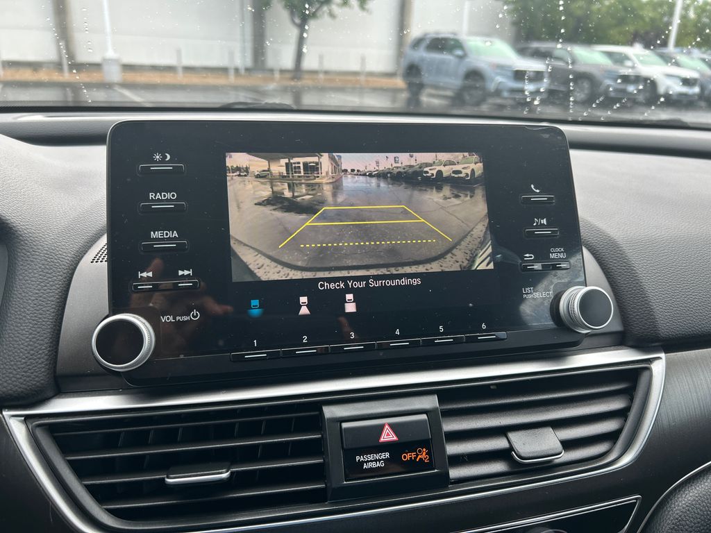 2018 Honda Accord LX 18