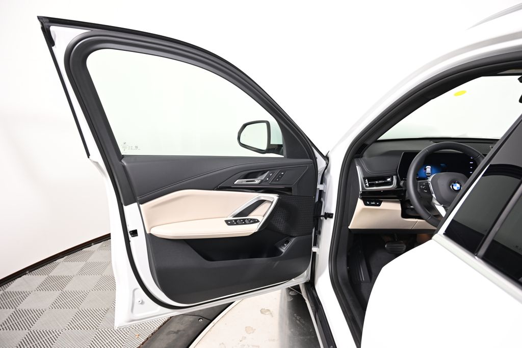 2025 BMW X1 xDrive28i 21