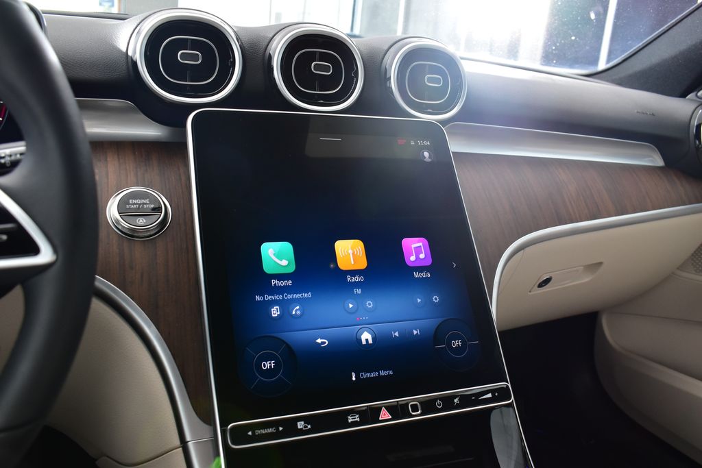 Thumbnail: 2025 Mercedes-Benz C-Class - 18