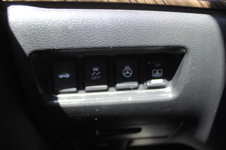 Used Car 2017 Nissan Maxima  Platinum For Sale Under $12,000 In Georgetown, Texas