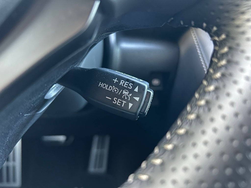 Thumbnail: 2025 Lexus IS - 24