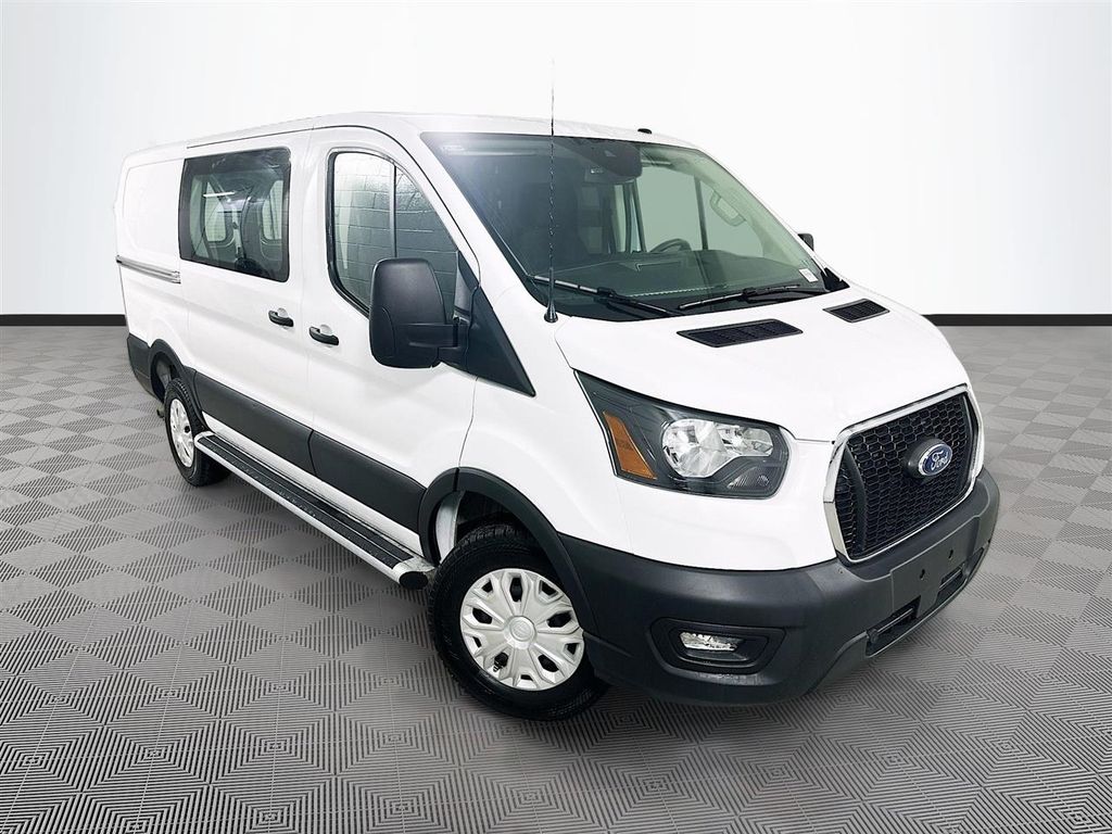 Oxford White 2025 Ford Transit Cargo 250 Low Roof RWD Van Rear-Wheel Drive