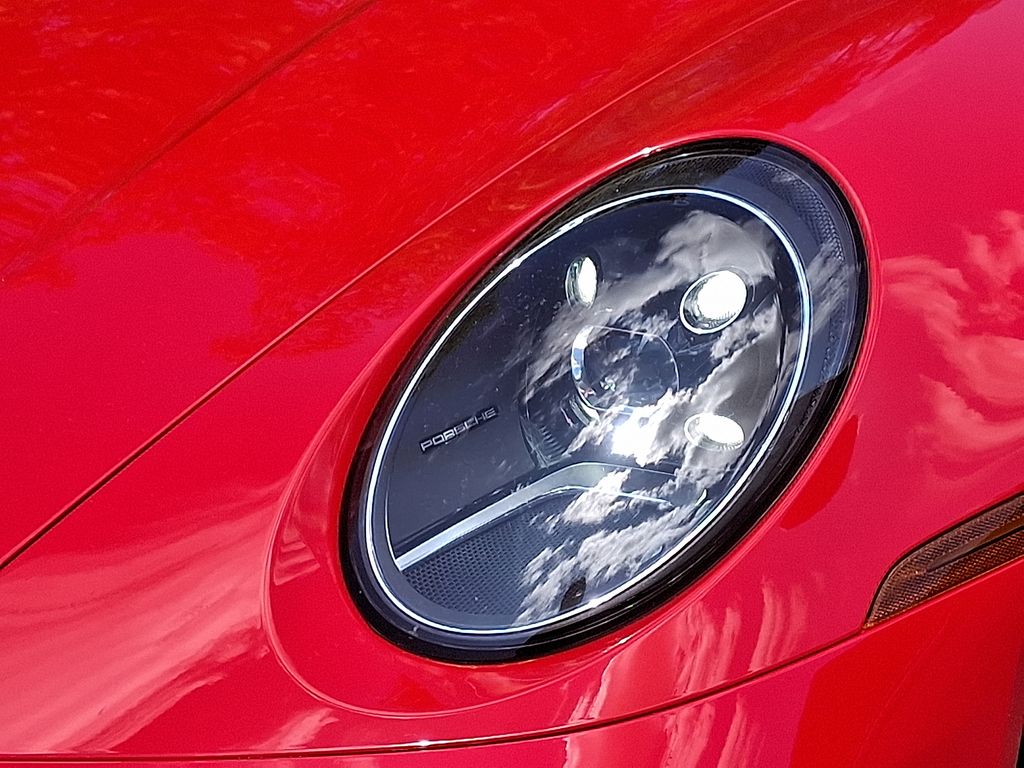 2022 Porsche 911 Carrera S 9