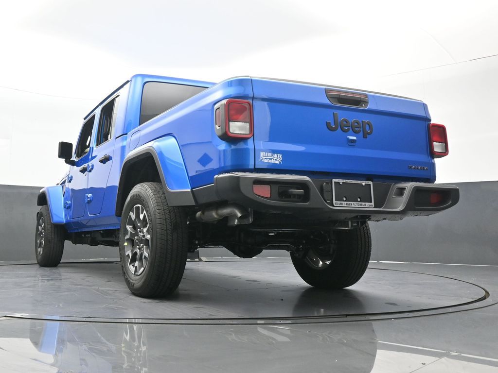 New 2026 Hydro Blue Pearlcoat Jeep Sahara image 52