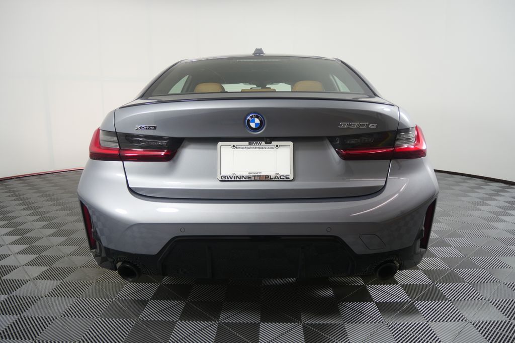 Thumbnail: 2023 BMW 3 Series - 4