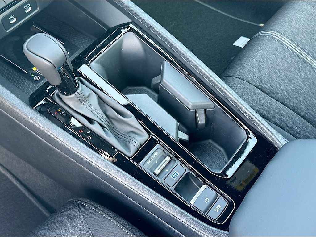 2025 Honda Accord Sport 14