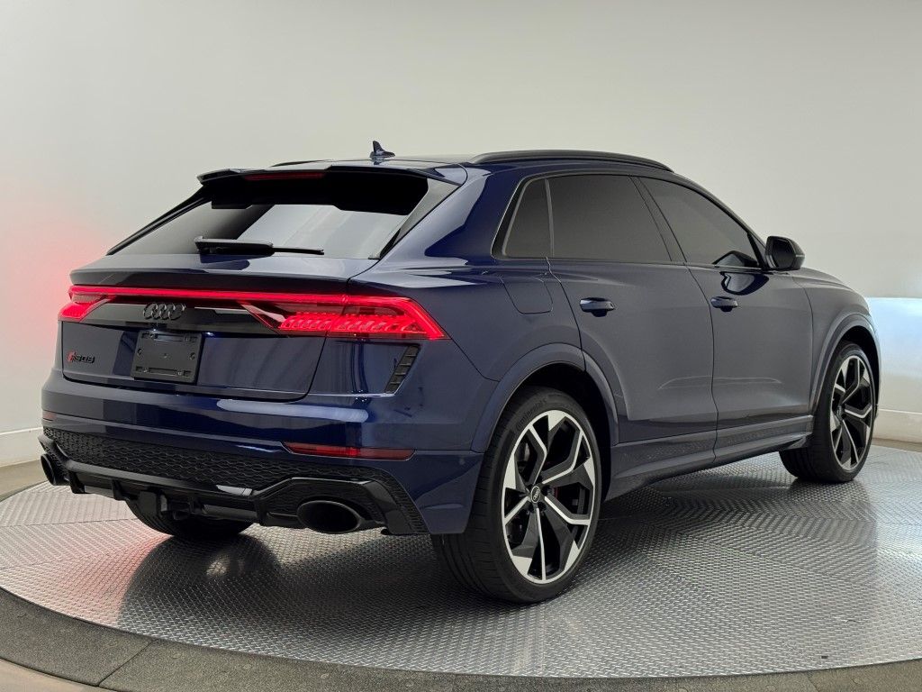 Thumbnail: 2021 Audi RS Q8 - 15