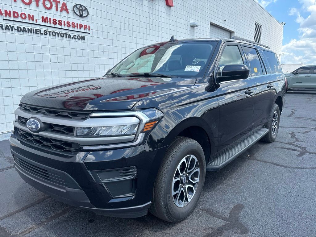  2024 Ford Expedition MAX XLT RWD   