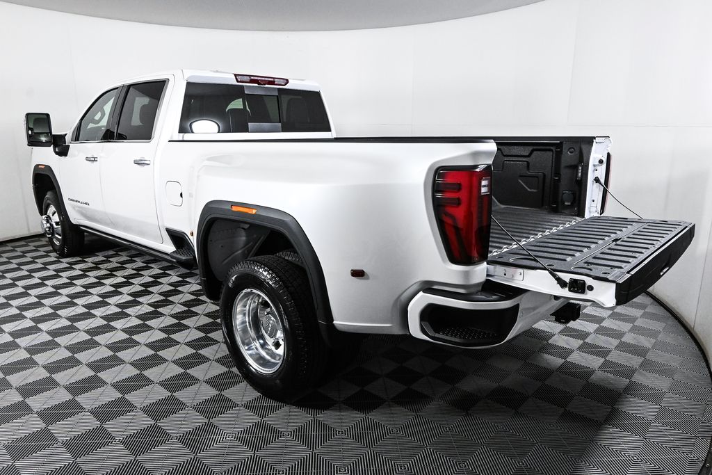 2024 GMC Sierra 3500HD Denali Ultimate 27