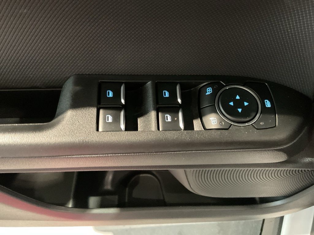 New 2025 White Ford Outer Banks image 9