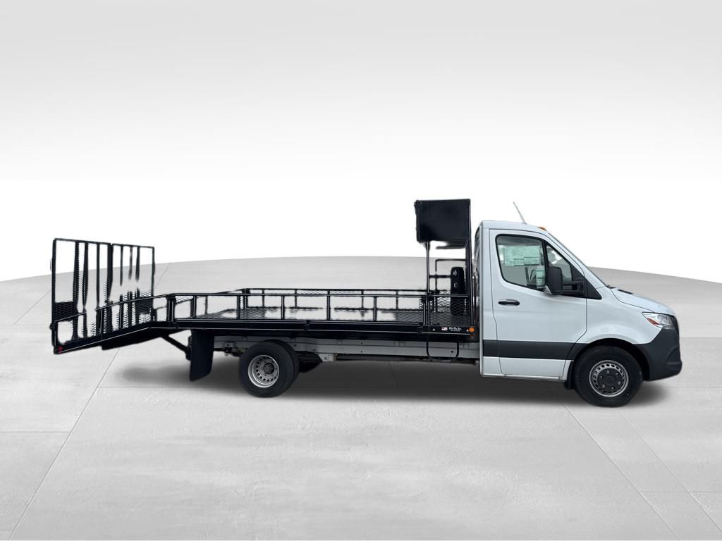 2023 Mercedes-Benz Sprinter 4500 Standard Roof - 7