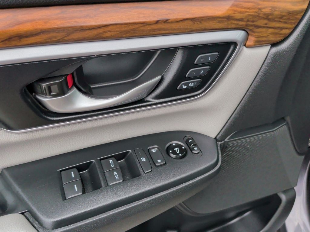 2018 Honda CR-V Touring Silver at Community Honda