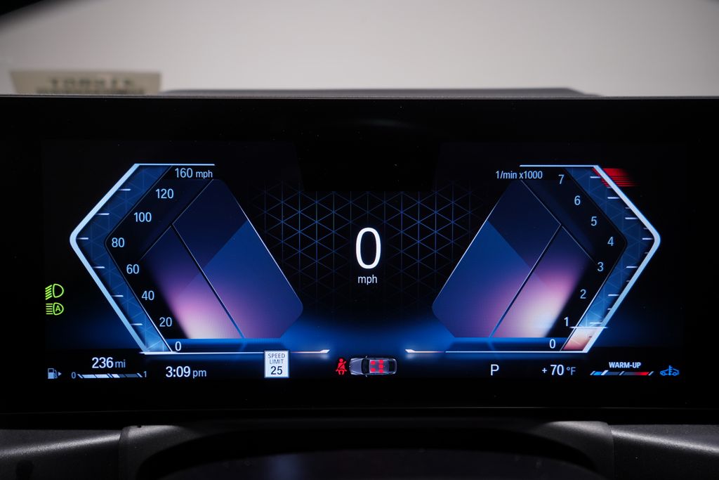 Thumbnail: 2023 BMW 3 Series - 22