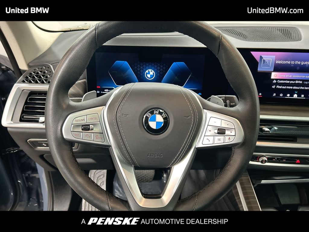 Thumbnail: 2025 BMW X7 - 14
