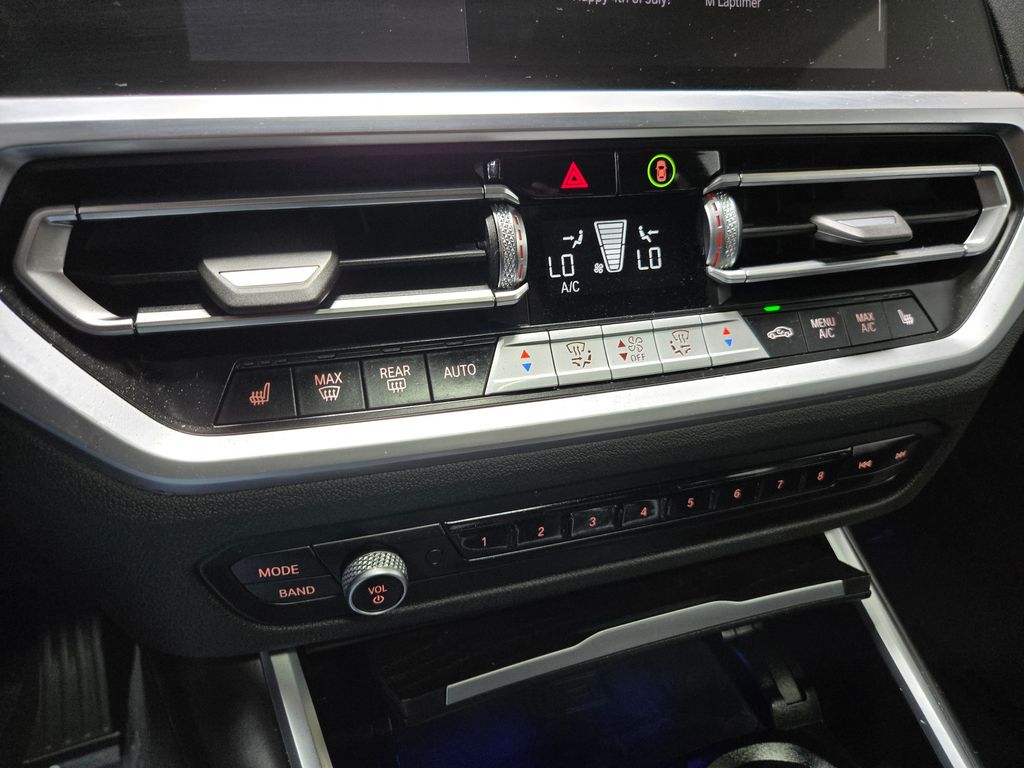 2022 BMW 3 Series 330i - Photo 27