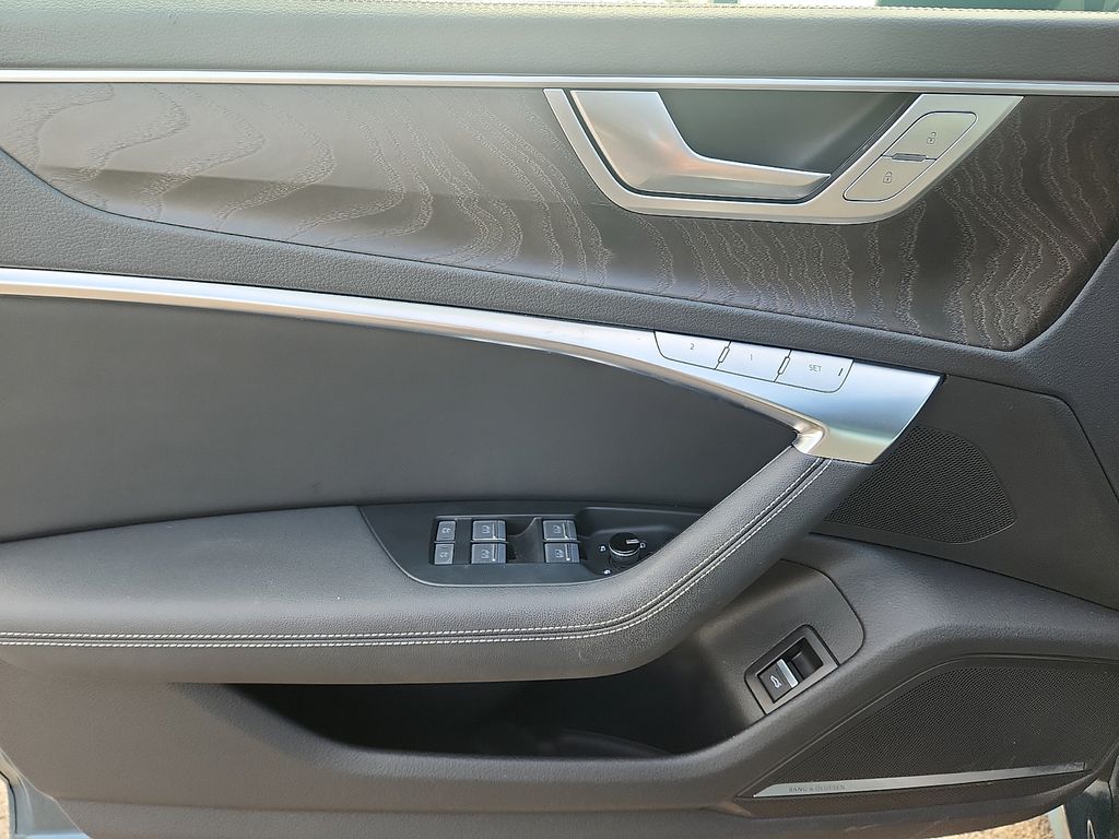 Thumbnail: 2021 Audi A6 - 13