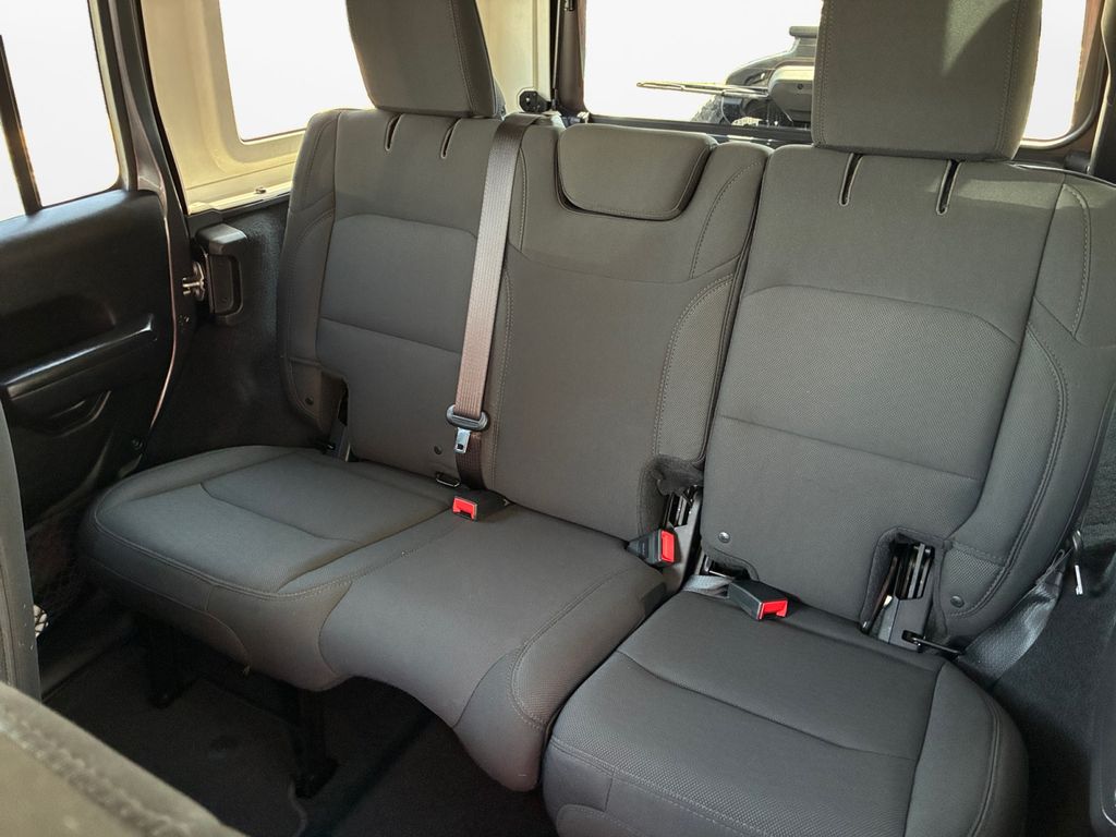 Used Car 2018 Jeep Wrangler  Unlimited Sport For Sale Under $25,000 In Austin, Texas