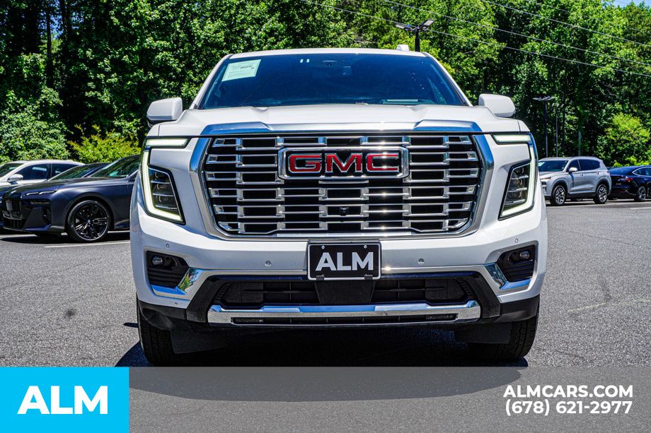 Used 2025 White GMC Denali image 9