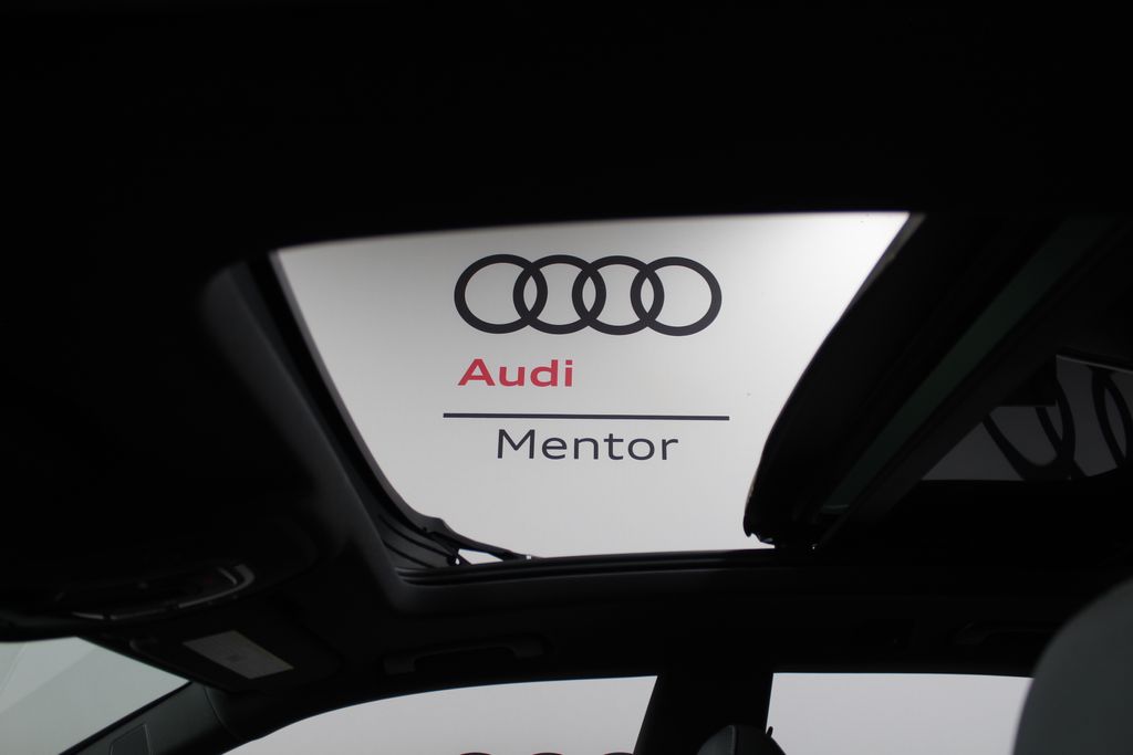 Thumbnail: 2021 Audi Q8 - 12