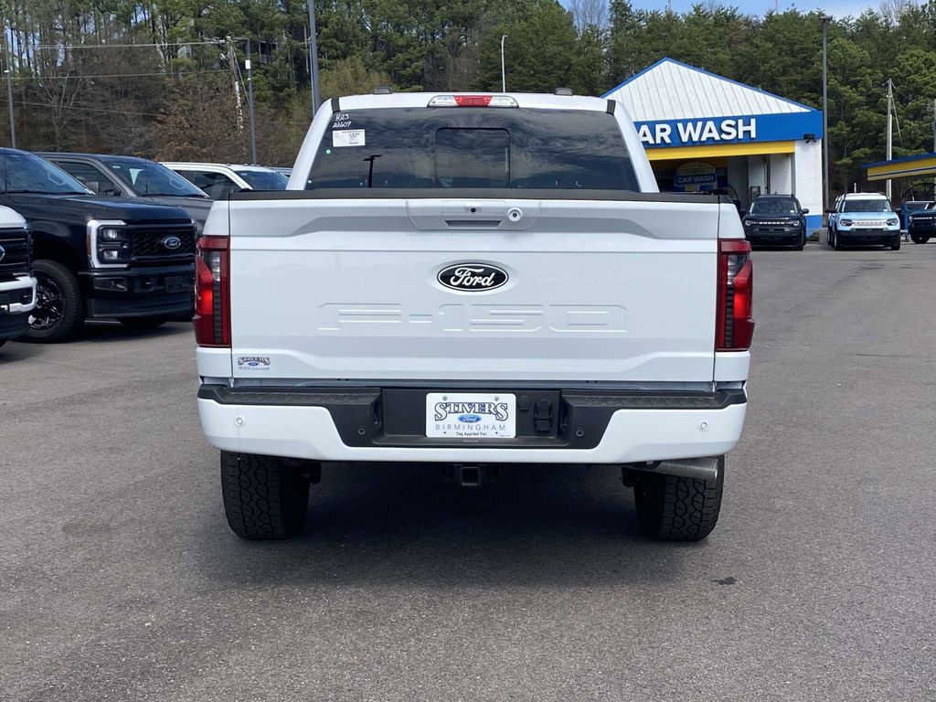 View vehicle photo 4