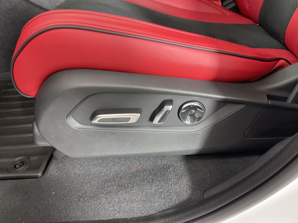 2026 Acura MDX Base 26