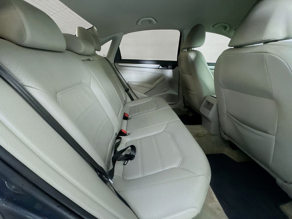 Used Car 2015 Volkswagen Passat  1.8t Limited Edition For Sale Under $10,000 In Austin, Texas