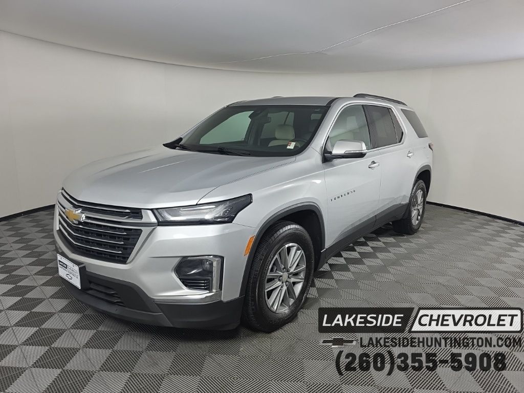 Silver Ice Metallic 2022 Chevrolet Traverse SUV / Crossover Four-Wheel Drive 9-Speed Automatic