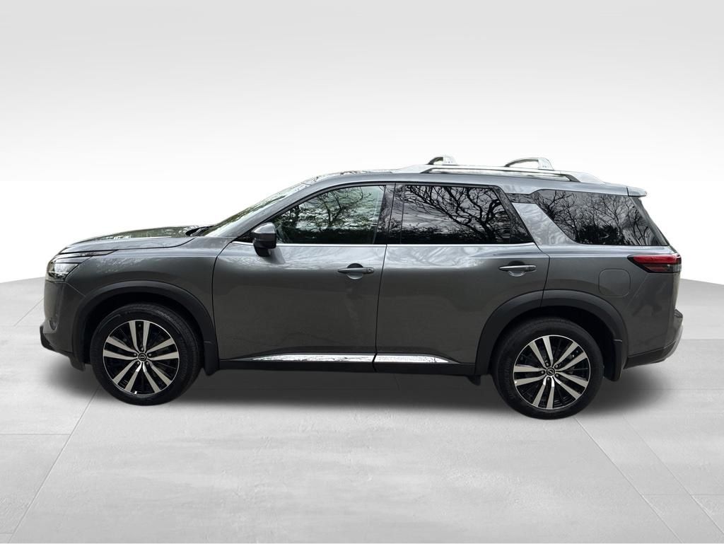 2024 Nissan Pathfinder Platinum Gray at South Hills Kia