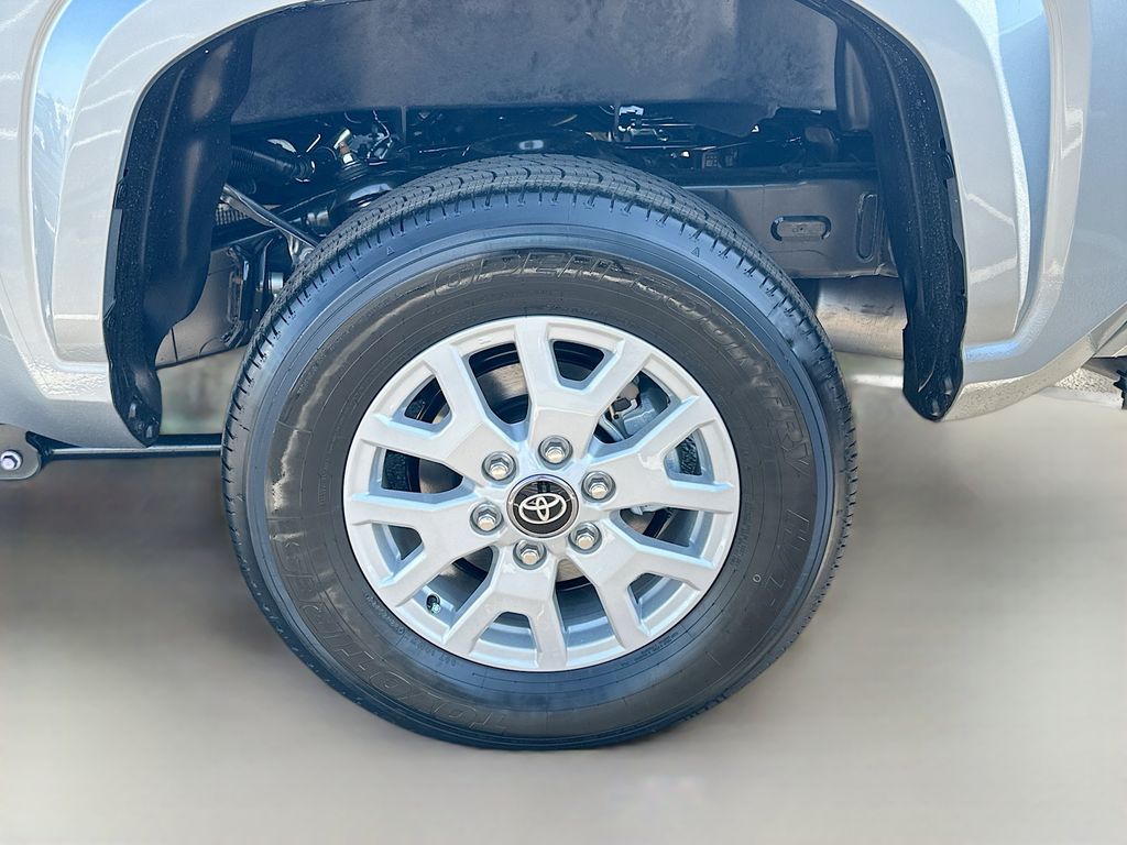 2025 Toyota Tacoma SR5 21