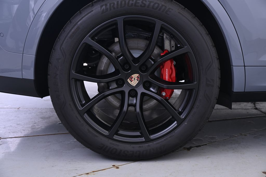 Thumbnail: 2025 Porsche Cayenne - 13