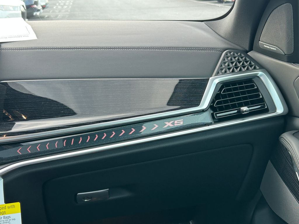 Thumbnail: 2026 BMW X5 - 26
