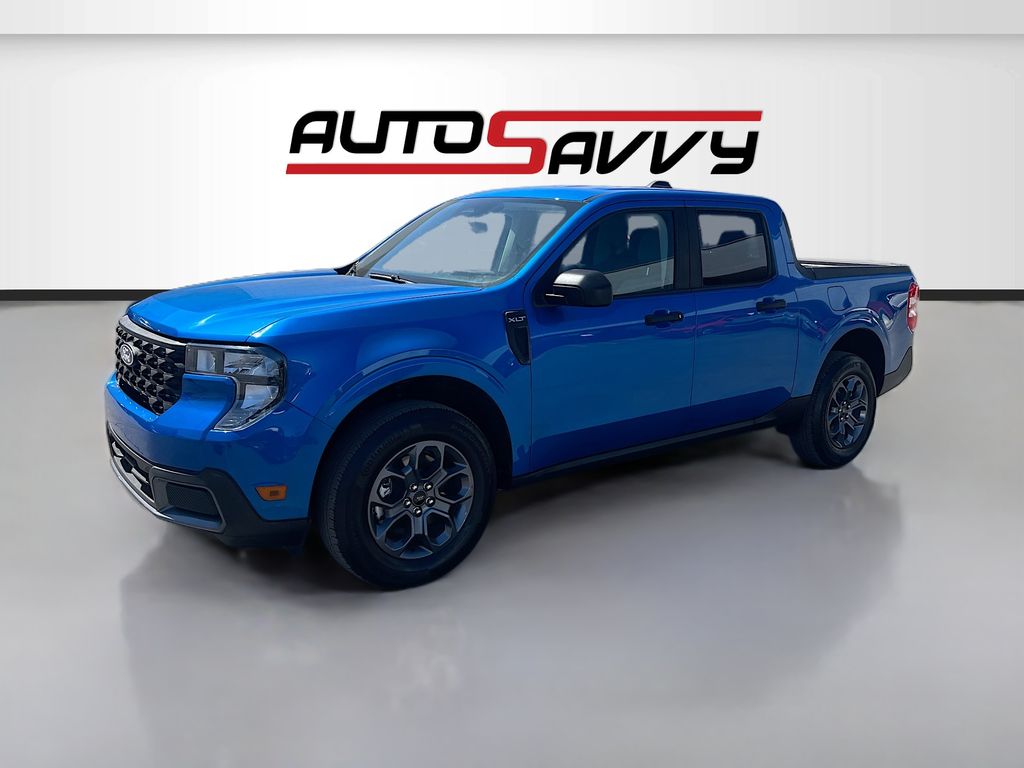 Used 2025 Blue Ford XLT image 3