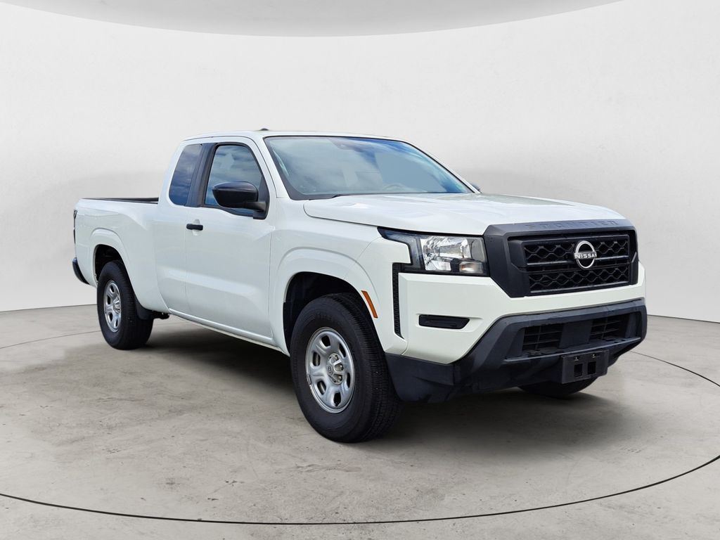 Glacier White 2022 Nissan Frontier S King Cab RWD Pickup Truck 4X2 9-Speed Automatic