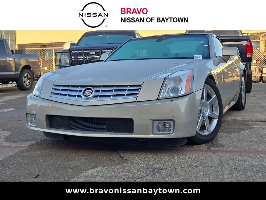 2006 Cadillac XLR V8 Roadster's photo