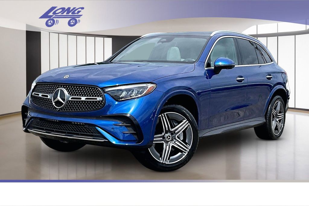 2023 Mercedes-Benz GLC 