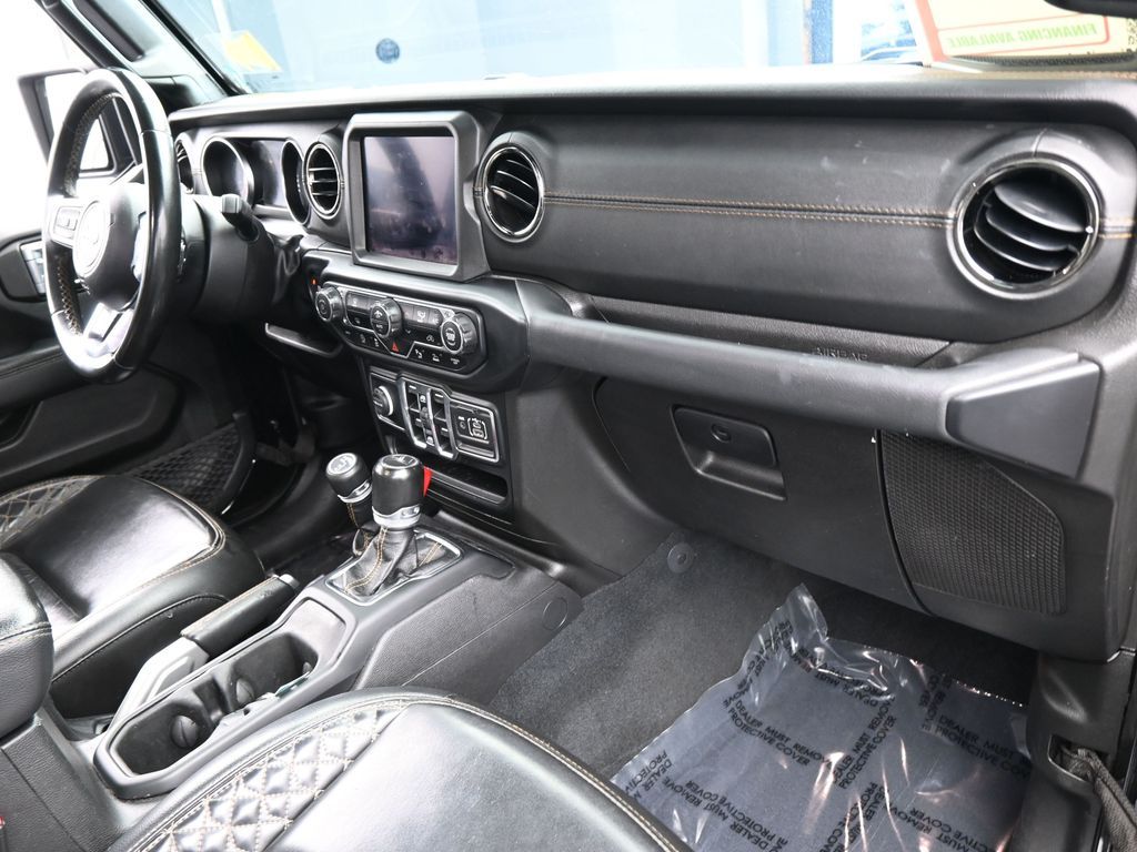 Used 2022 Black Clearcoat Jeep High Altitude image 39