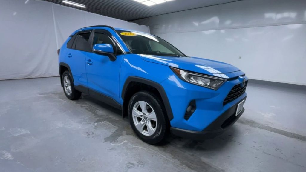 Used 2019 Toyota RAV4 XLE with VIN JTMP1RFVXKD025289 for sale in Swanzey, NH