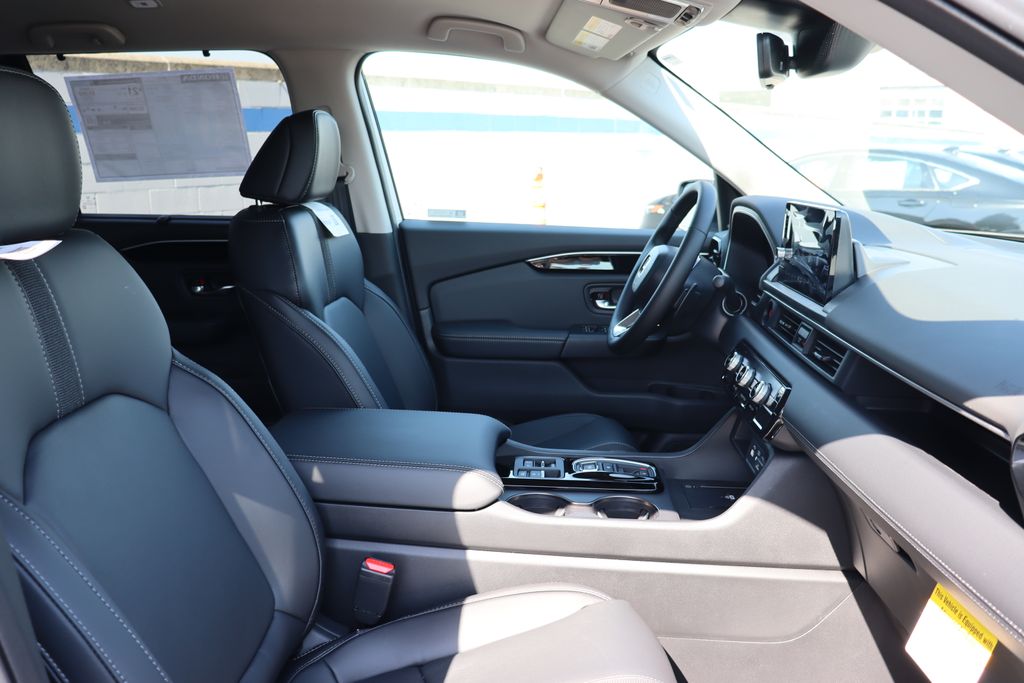 2025 Honda Pilot EX-L 23