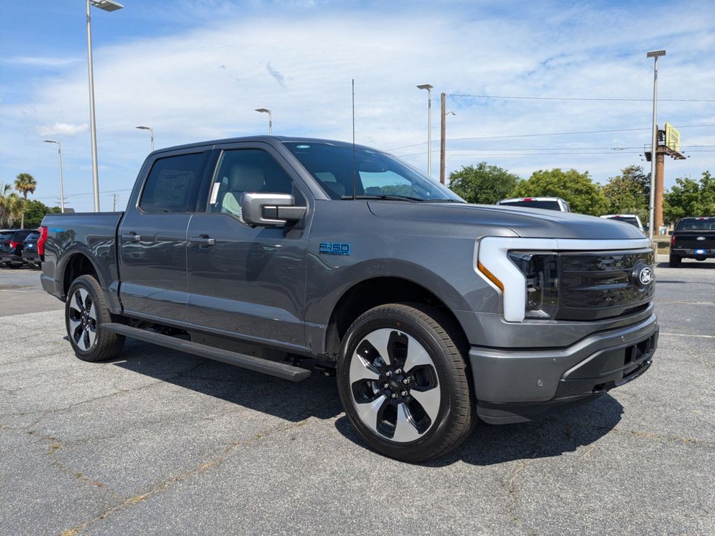 2025 Ford F-150 Lightning Platinum